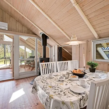 Snefrid - 12km From The Sea By Interhome Feriehus *
