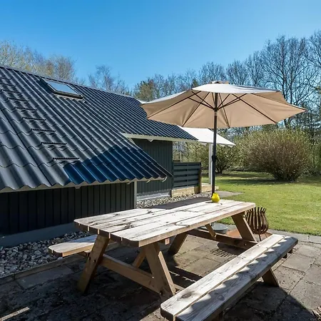 Snefrid - 12km From The Sea By Interhome Feriehus *
